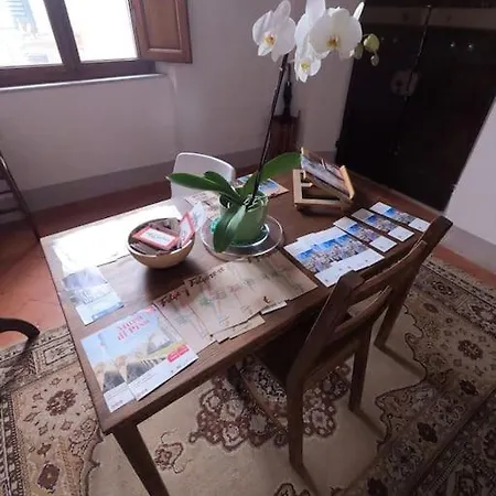 Romantic Apartment Pisa